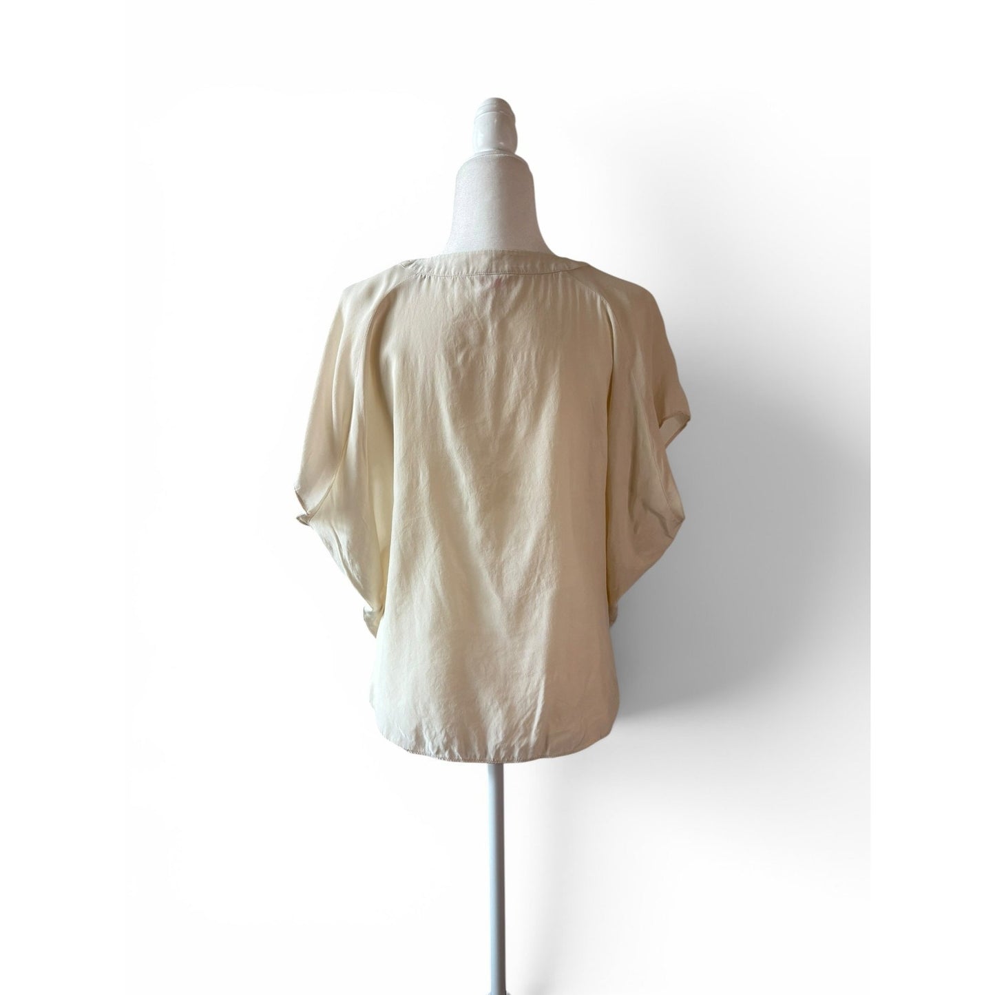 Parker Silk Top Sz XS Cream V-Neck Ladder Cutout Cap Sleeve Blouse