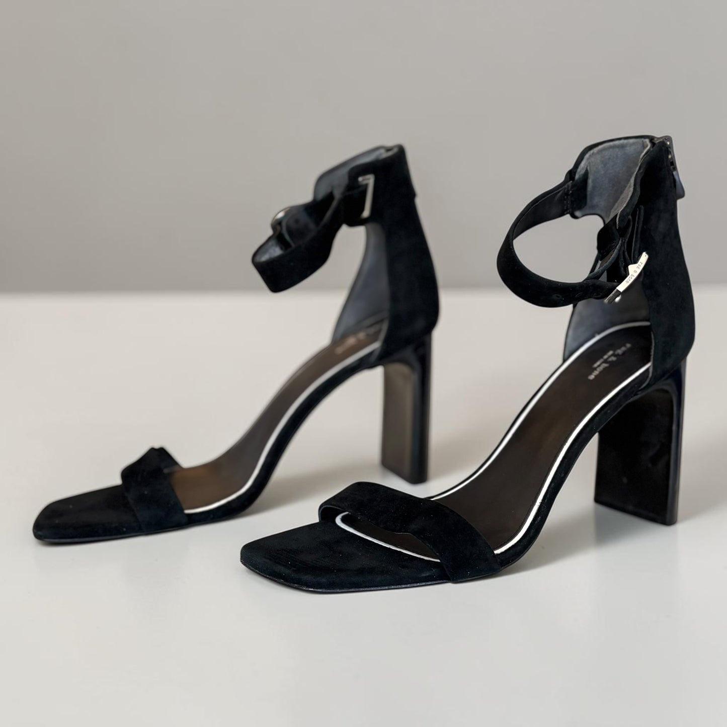 Rag & Bone Ellis Black Suede Block Heel Sandals Size 40 — NWOT