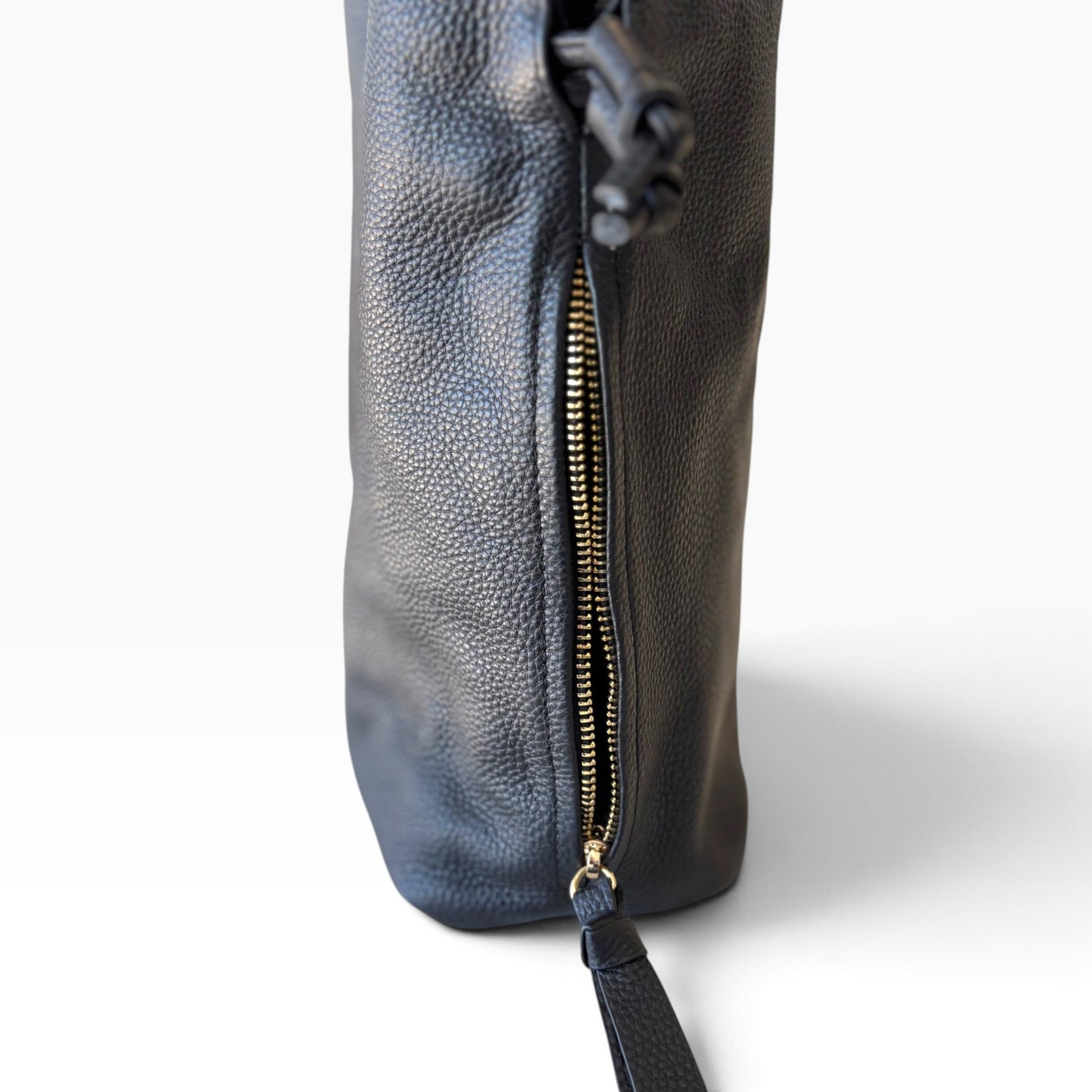 Tote Le Monde Black Pebbled Leather Tote - Like New