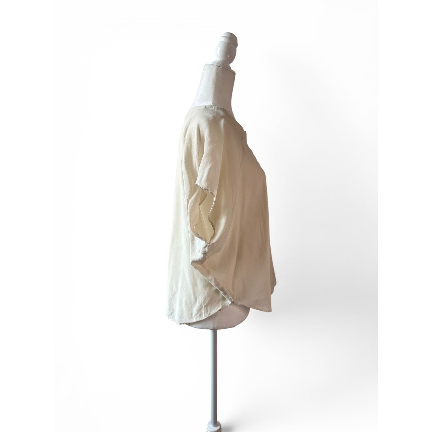 Parker Silk Top Sz XS Cream V-Neck Ladder Cutout Cap Sleeve Blouse